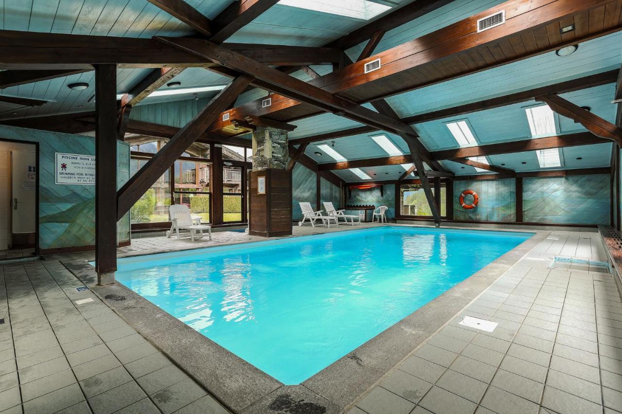 Chalet Blackbushe - Traditional - Alpes Travel - Sleeps 4-6