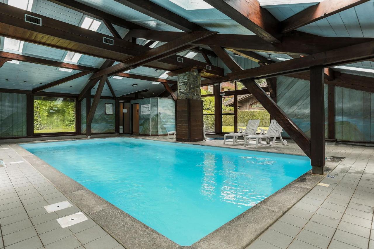 Blackbushe - Traditional - Alpes Travel - Sleeps 4-6 *