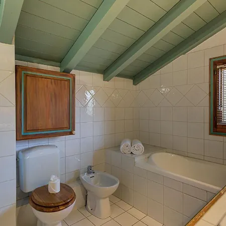 Chalet Blackbushe - Traditional Chalet - Alpes Travel - Sleeps 4-6 Les Houches Exterior photo