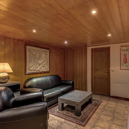 Chalet Blackbushe - Traditional Chalet - Alpes Travel - Sleeps 4-6 Les Houches Exterior photo